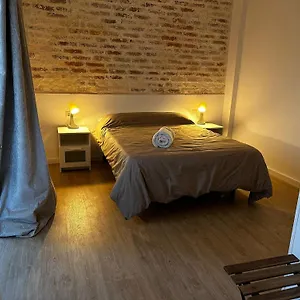 A 5 Minutos Andando Del Casco Viejo, Ayuntamiento, Plaza Circular Y Gran Via De Y Proximo A 2 Lineas De Metro Habitación en casa particular Bilbao
